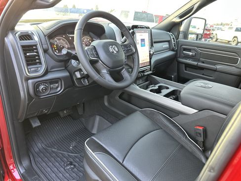 New 2026 RAM 2500 Laramie w/ Sport Appearance Package AWD/4WD image 9