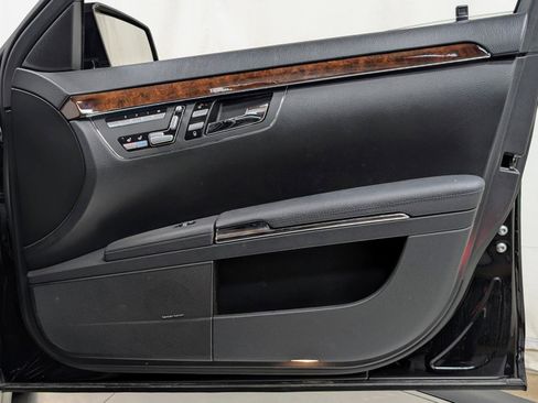 Used 2010 Mercedes-Benz S 550 image 25
