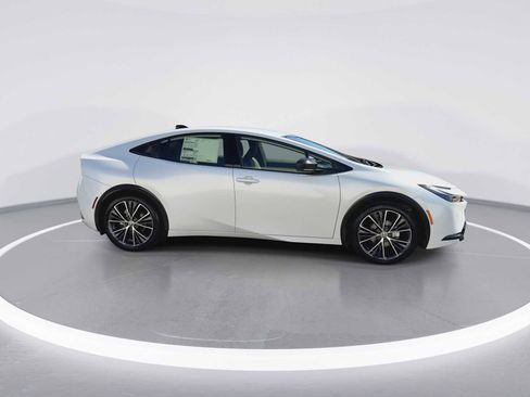 New 2026 Toyota Prius XLE image 9