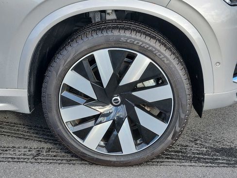 Certified 2024 Volvo XC90 T8 Plus image 8