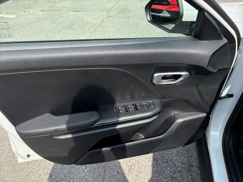 Used 2026 Kia K4 FWD image 18