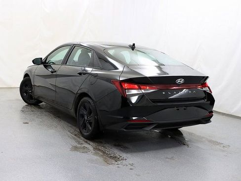 Used 2022 Hyundai Elantra SEL w/ Convenience Package image 8