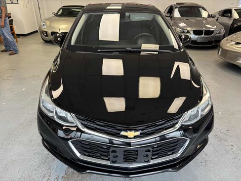 Used 2018 Chevrolet Cruze LS FWD image 2