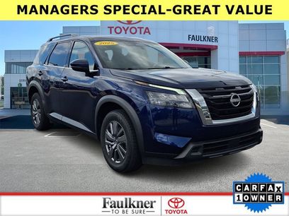 Used 2025 Nissan Pathfinder SV