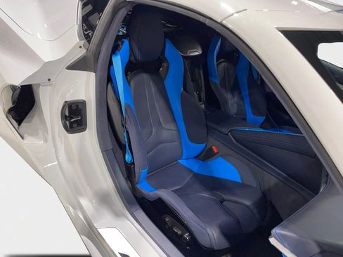 Used 2022 Chevrolet Corvette Stingray 3LT w/ Z51 Performance Package image 32