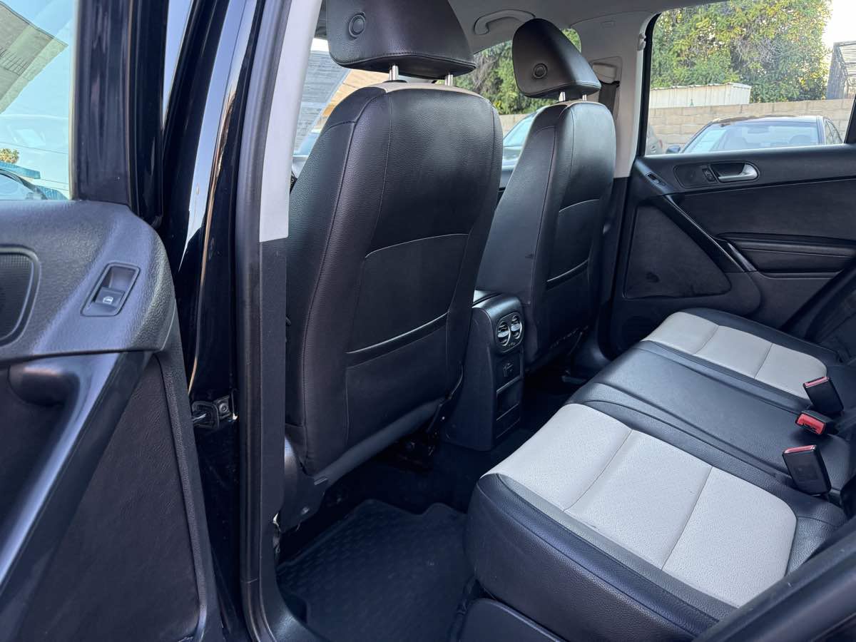 Used 2016 Volkswagen Tiguan S FWD image 18