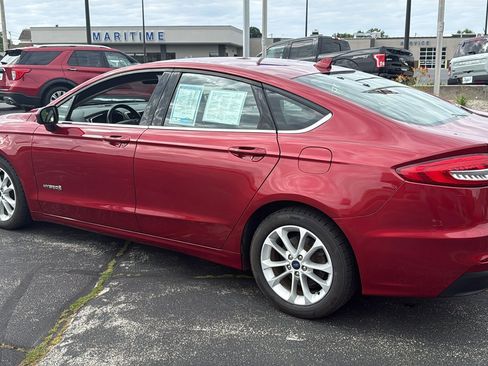 Used 2019 Ford Fusion SE FWD image 7