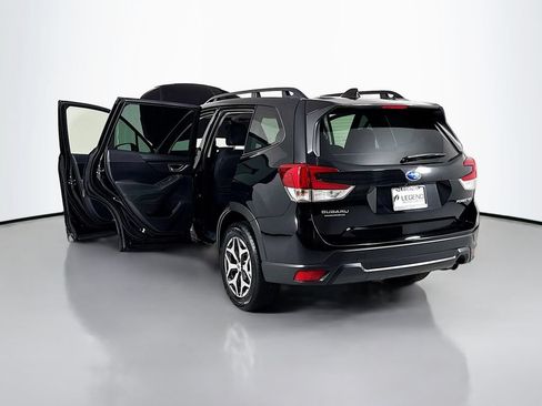 Used 2022 Subaru Forester Premium AWD/4WD image 24