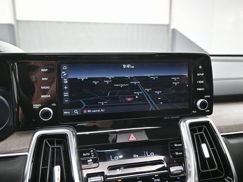 Used 2022 Kia Sorento SX Prestige image 12