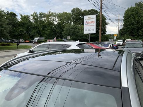 Used 2018 Mercedes-Benz GLA 250 4MATIC image 9