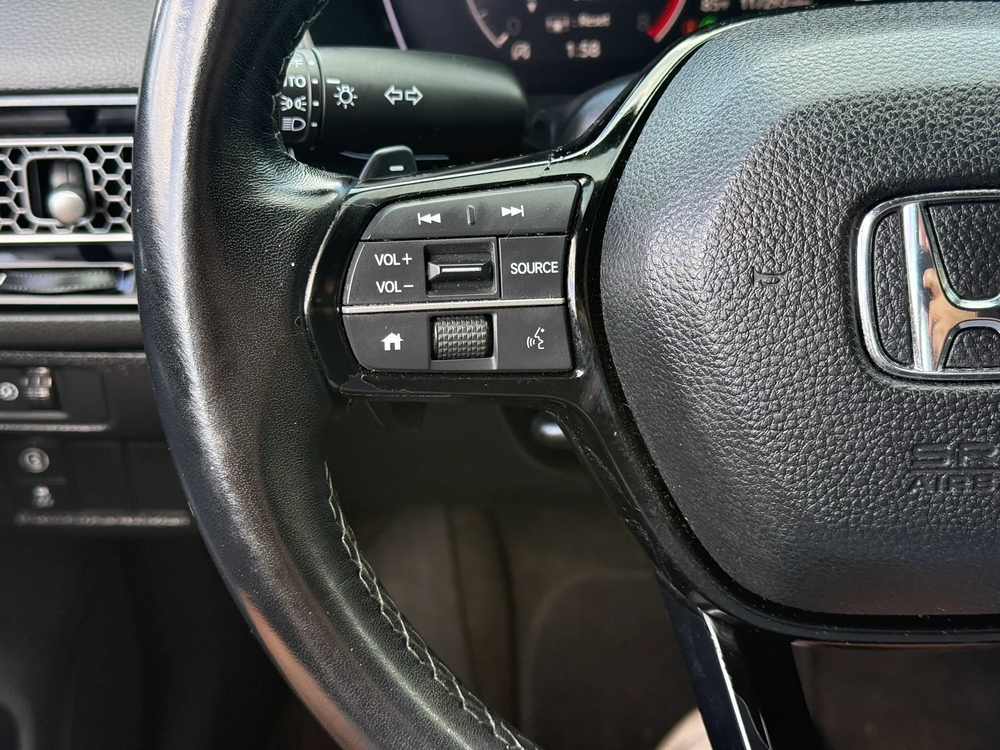 Used 2023 Honda Civic Sport image 17