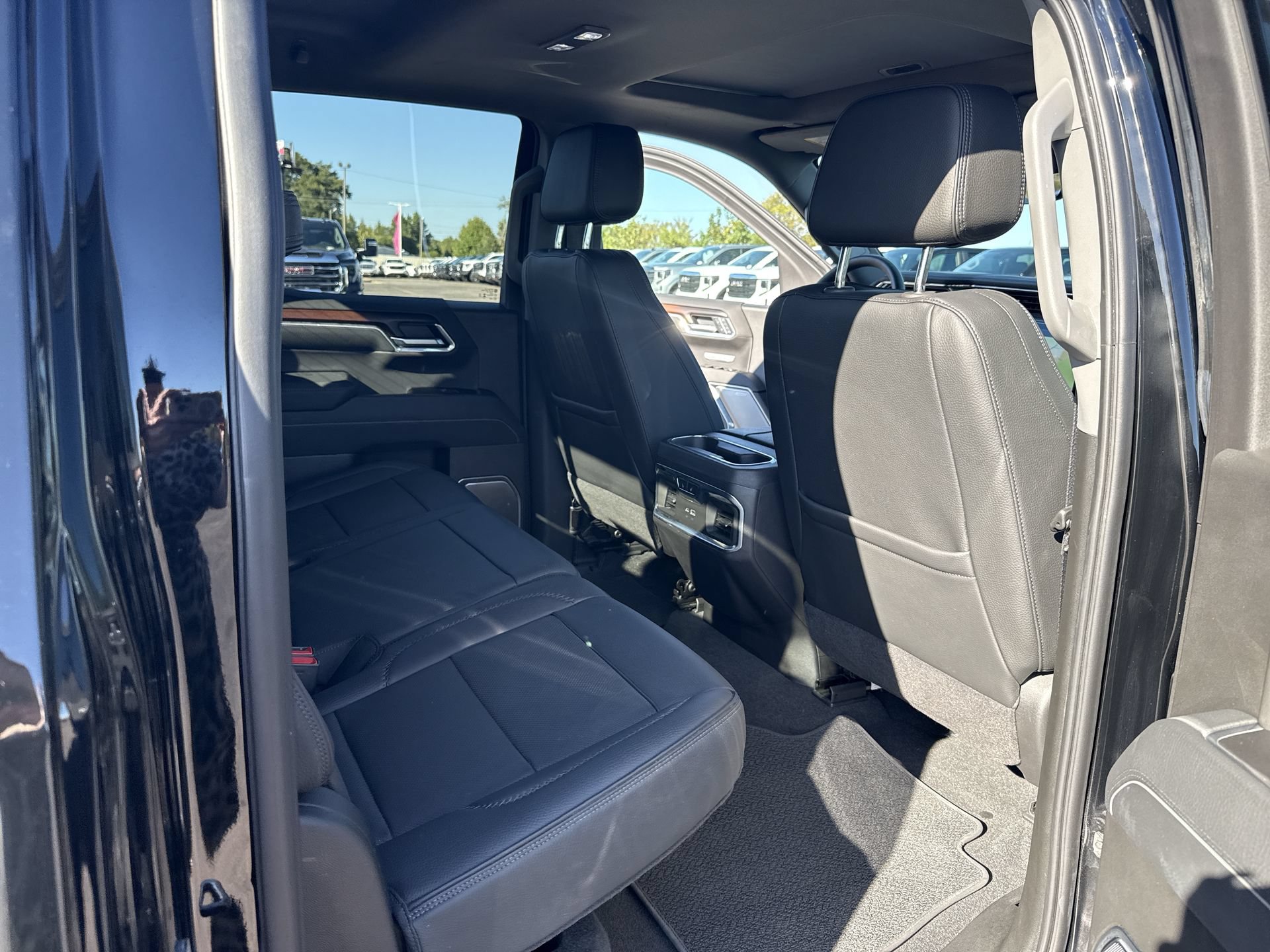 Certified 2025 GMC Sierra 1500 Denali w/ Technology Package AWD/4WD image 34
