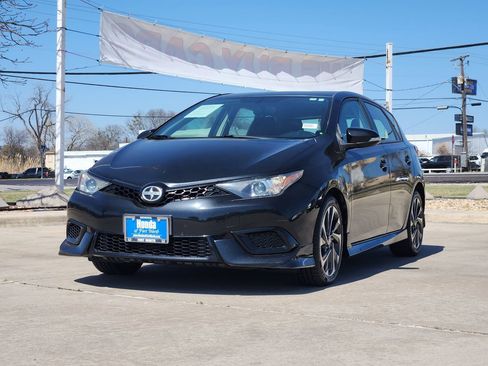 Used 2016 Scion iM Base image 3