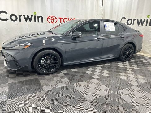 Used 2025 Toyota Camry SE w/ Convenience Package AWD/4WD image 4