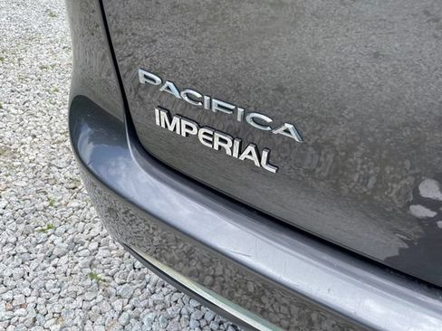 Used 2021 Chrysler Pacifica Touring w/ Cold Weather Group AWD/4WD image 13