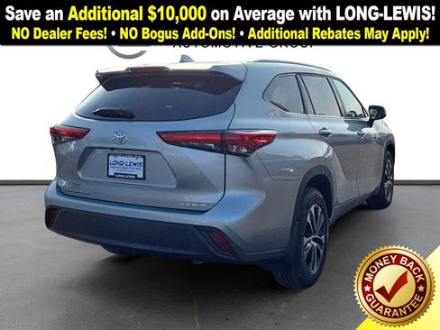 Used 2023 Toyota Highlander XLE image 8