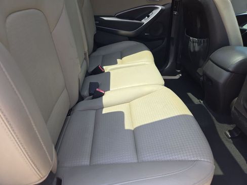 Used 2014 Hyundai Santa Fe GLS FWD image 36