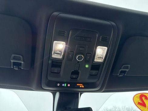 Used 2022 GMC Yukon Denali image 13