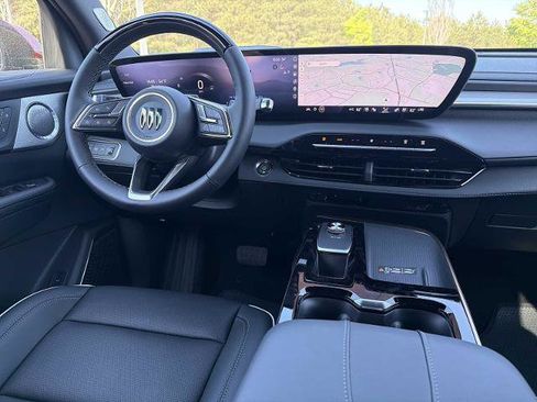 New 2026 Buick Enclave Avenir w/ Super Cruise Package FWD image 3