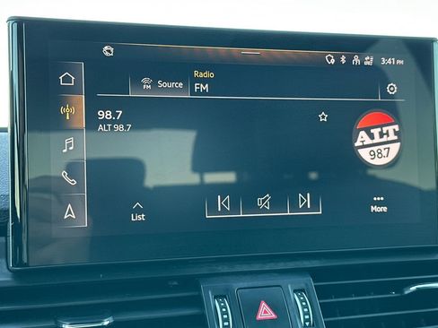 Used 2023 Audi Q5 2.0T Premium Plus w/ Premium Plus Package image 17