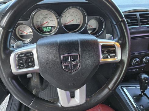 Used 2012 Dodge Challenger SXT RWD image 17