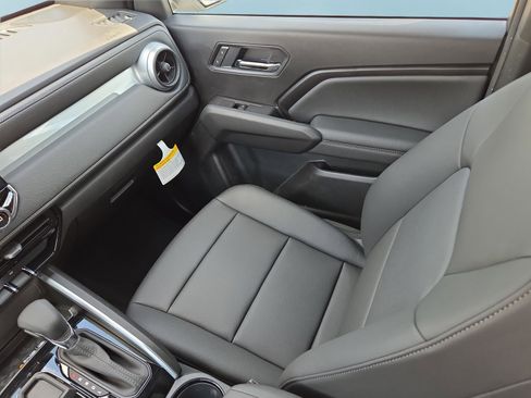 New 2026 Chevrolet Colorado LT w/ LT Convenience Package image 14