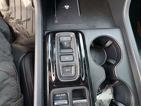 Used 2025 Honda Pilot TrailSport image 21