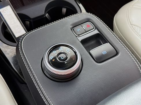 Used 2022 Ford Mustang Mach-E Premium AWD/4WD image 21