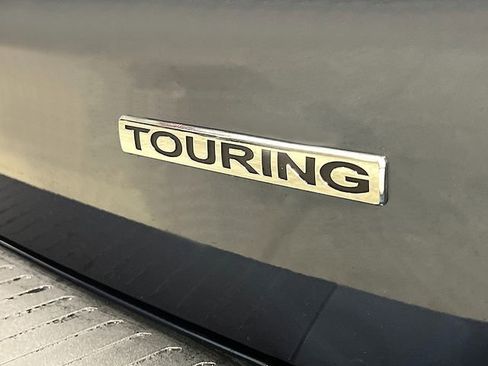 New 2026 Honda Odyssey Touring image 10