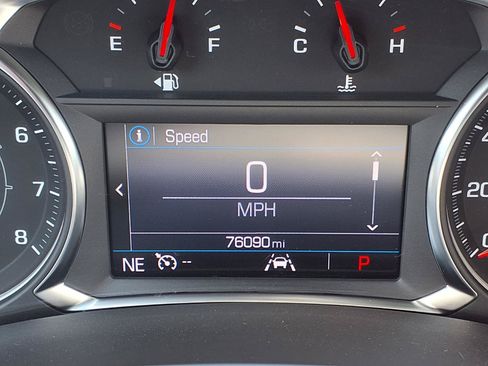 Used 2022 GMC Terrain SLE FWD image 16