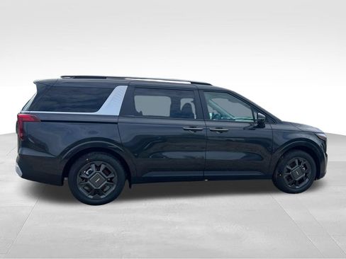 New 2026 Kia Carnival EX FWD image 6
