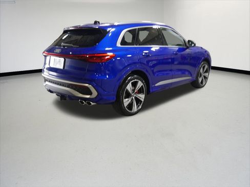 New 2026 Audi SQ5 Premium Plus image 5