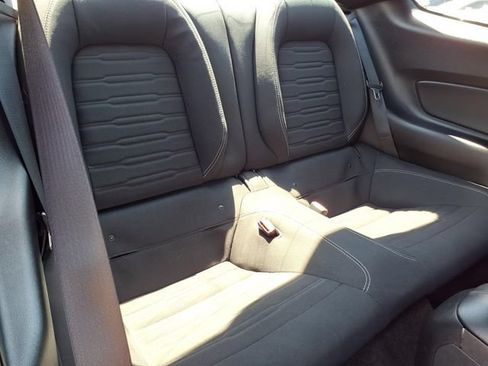 Used 2017 Ford Mustang Coupe RWD image 24