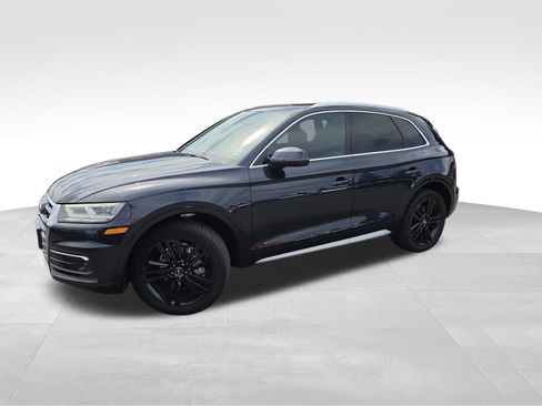 Used 2020 Audi Q5 Prestige AWD/4WD image 2