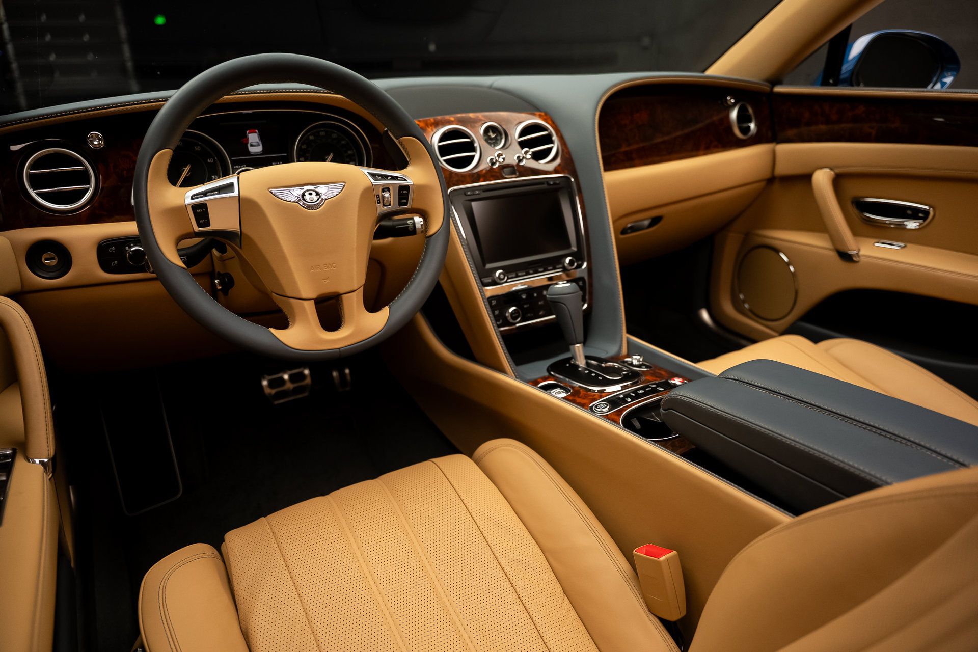 Used 2016 Bentley Flying Spur V8 AWD/4WD image 2