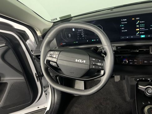 Used 2025 Kia EV6 Light w/ Light LR Technology Package image 16