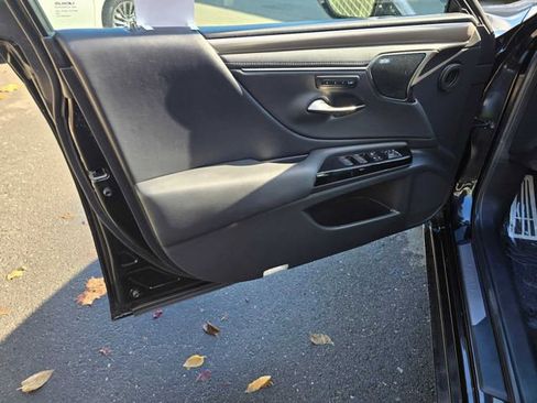 Certified 2024 Lexus ES 350 F Sport image 22