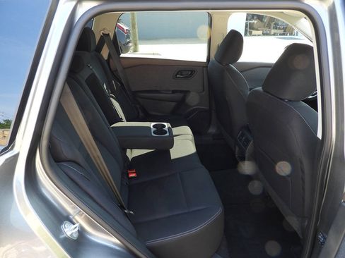 Used 2023 Nissan Rogue S AWD/4WD image 26