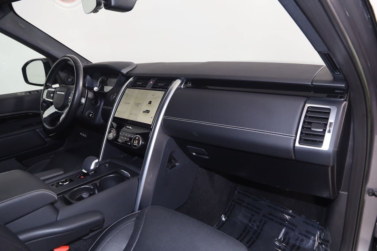 Used 2023 Land Rover Discovery S R-Dynamic AWD/4WD image 44