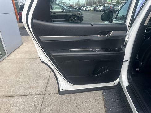 Used 2022 Hyundai Palisade SEL w/ Premium Package image 22