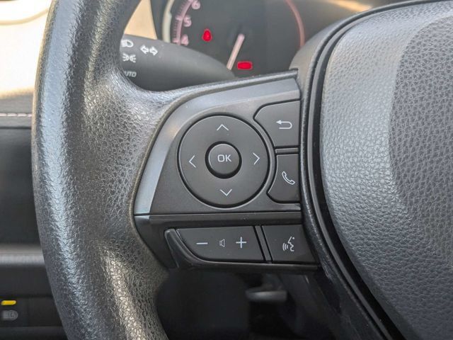 Used 2024 Toyota RAV4 XLE FWD image 24