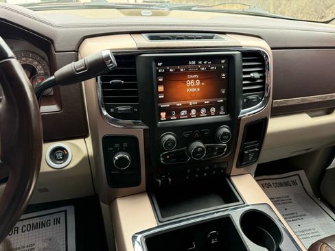 Used 2014 RAM 2500 Longhorn w/ Convenience Group image 20