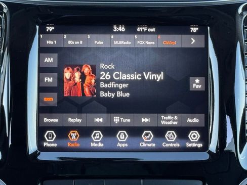 Used 2020 Jeep Cherokee Limited image 21