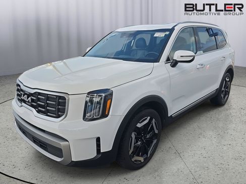 Used 2025 Kia Telluride S AWD/4WD image 1