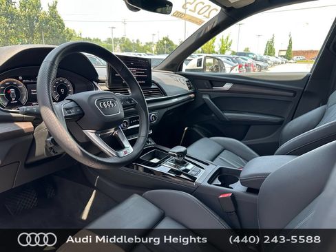Used 2025 Audi Q5 e Premium Plus w/ Premium Plus Package AWD/4WD image 13