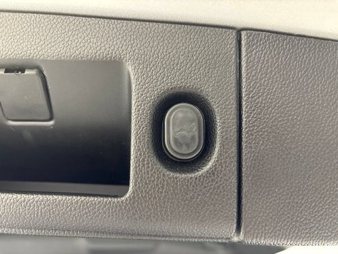 Used 2018 GMC Yukon XL SLT AWD/4WD image 57
