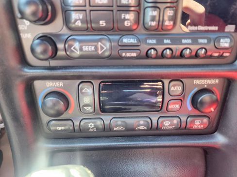 Used 2003 Chevrolet Corvette Base w/ Preferred Equipment Group1 image 17