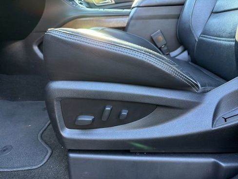 Used 2018 GMC Yukon Denali w/ Denali Ultimate Package image 15