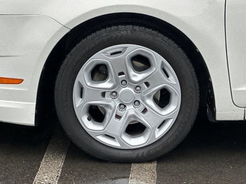 Used 2011 Ford Fusion SE w/ 201A Rapid Spec Order Code image 24