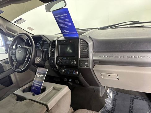 Certified 2019 Ford F250 XLT w/ Snow Plow Prep Package image 36